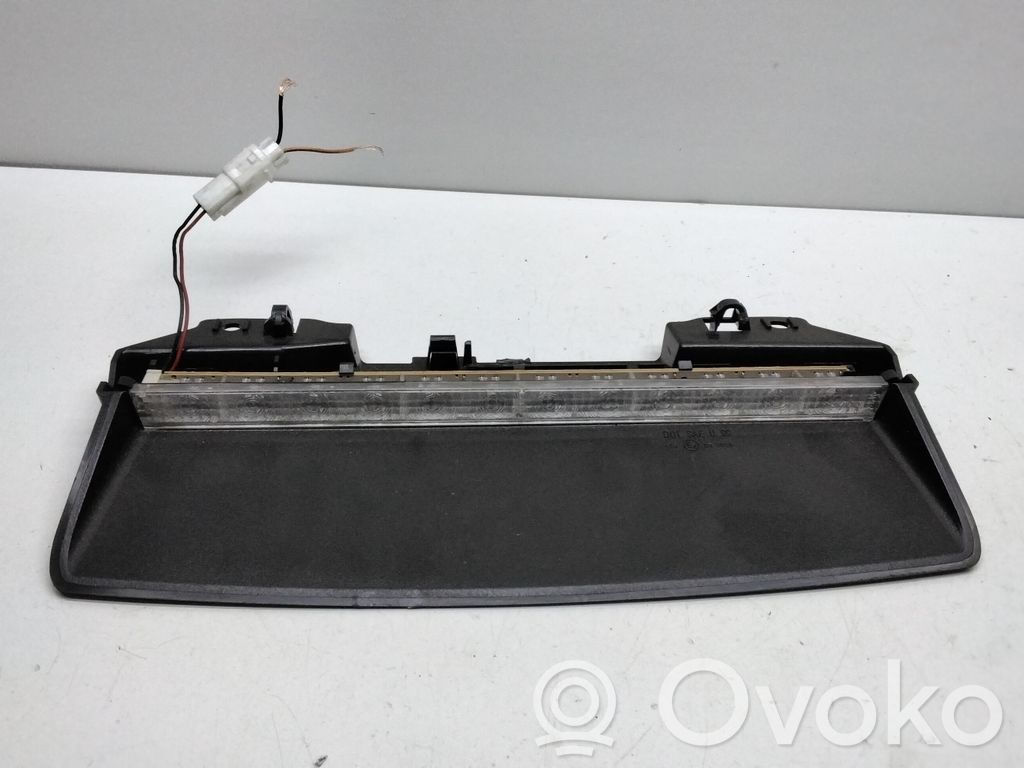 Third/center stoplight   IX4313A613BA