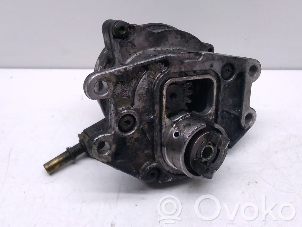 Opel Zafira A Vacuum pump 