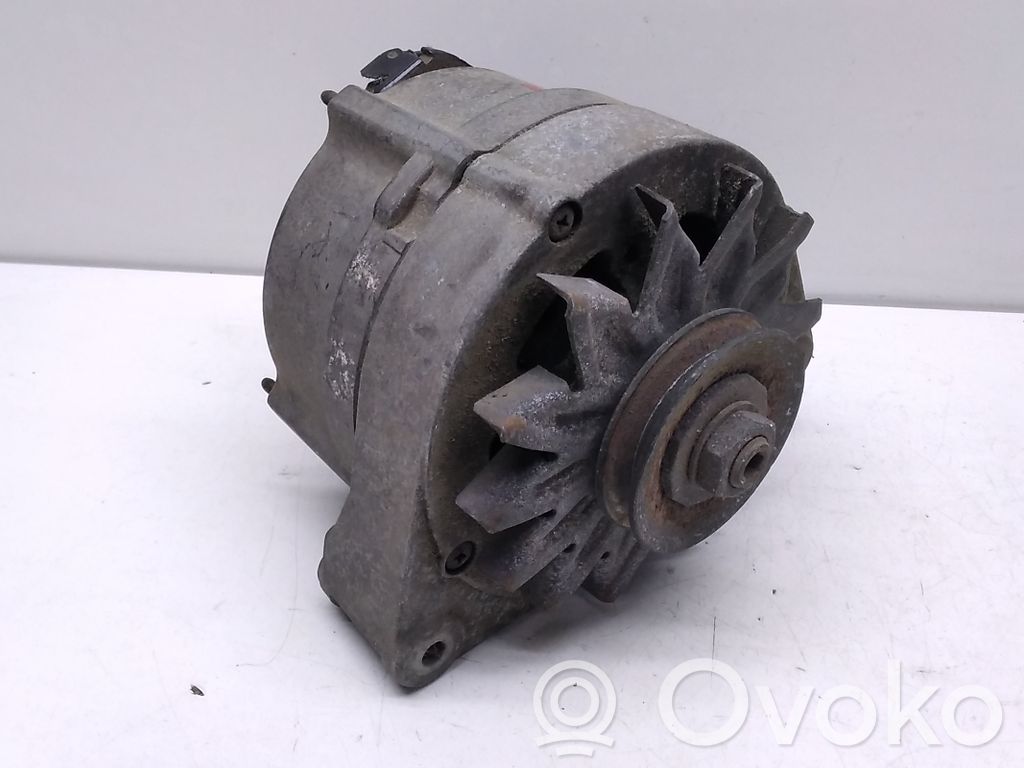 BMW 5 E34 Generator/alternator 