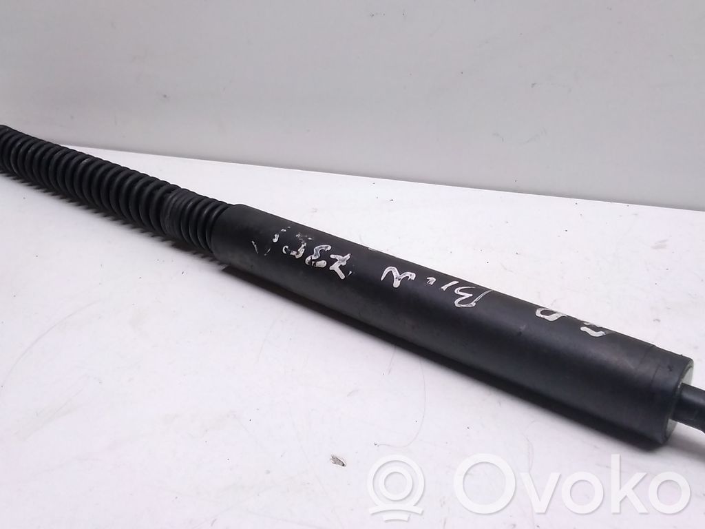 BMW 7 E65 E66 Tailgate strut 