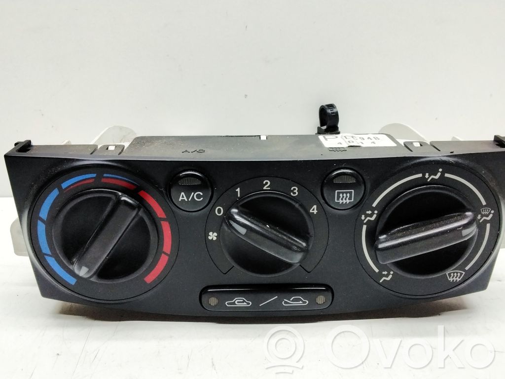 Mazda MPV Climate control unit 
