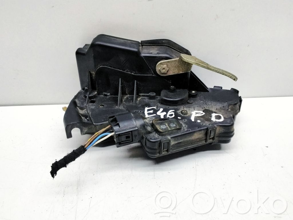 BMW 3 E46 Priekšpusē slēdzene 
