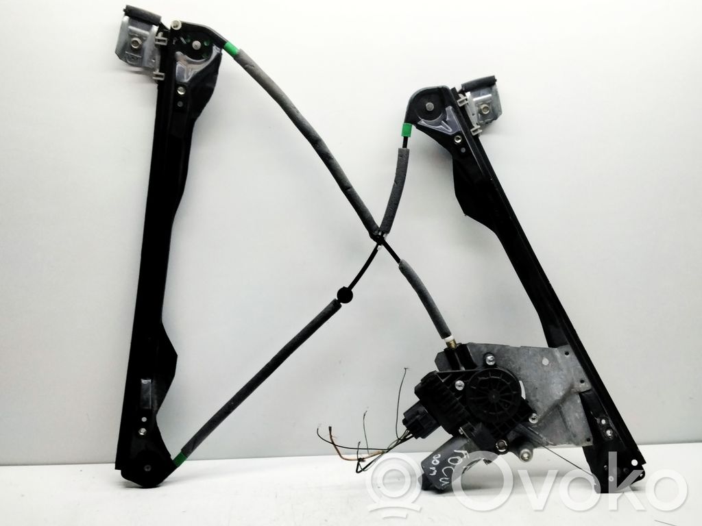 Ford Focus Front door window regulator with motor 