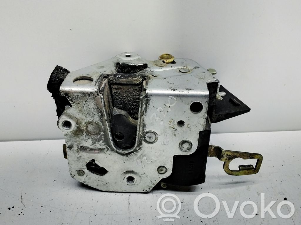 BMW 3 E36 Front door lock 