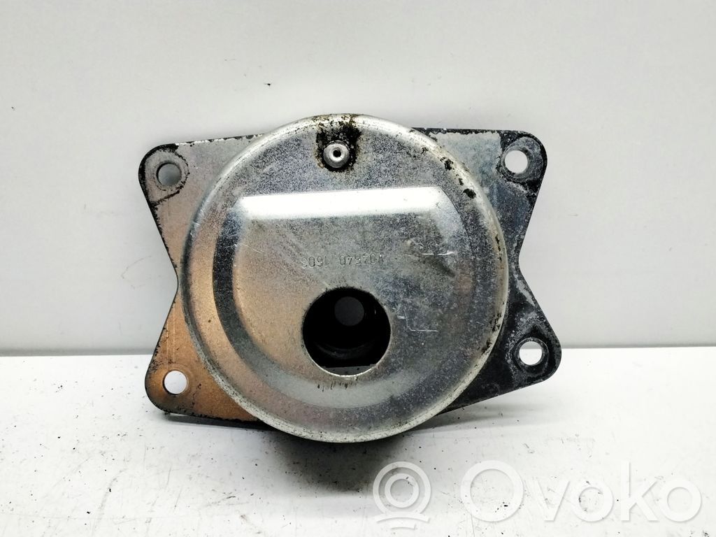 Opel Vectra C Engine mount bracket 