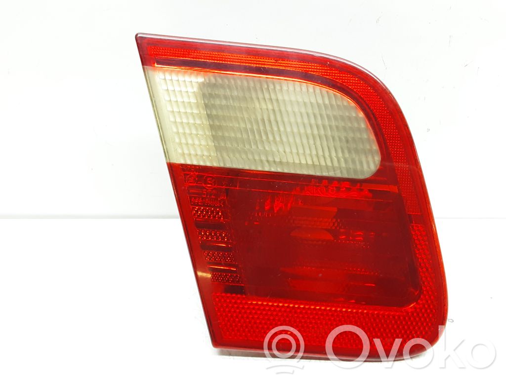 BMW 3 E46 Tailgate rear/tail lights 