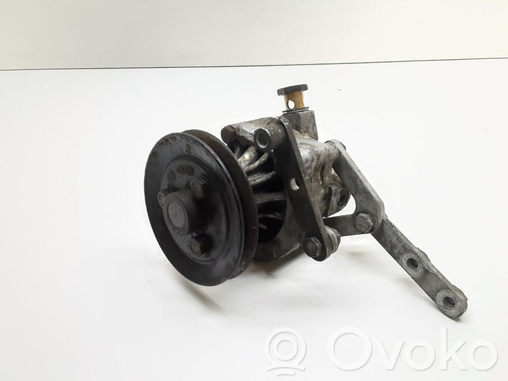 BMW 5 E34 Servopumpe 