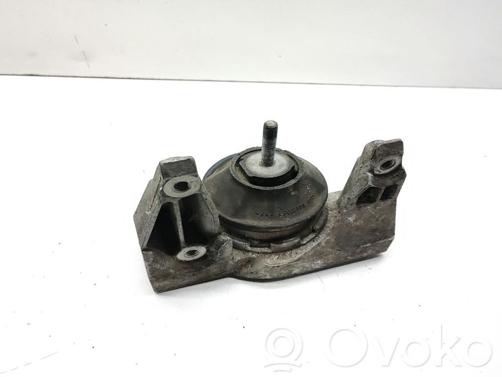 Audi A6 S6 C4 4A Engine mount bracket 