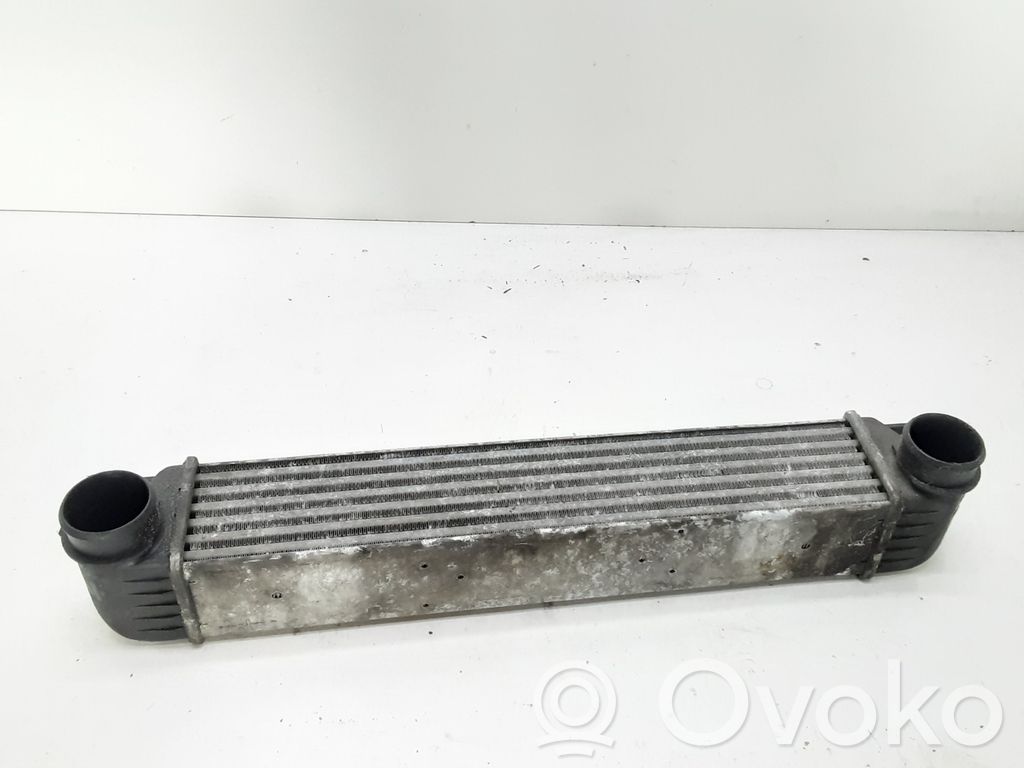 BMW 5 E39 Interkūlerio radiatorius 
