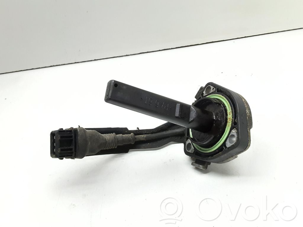 BMW 5 E39 Oil level sensor 