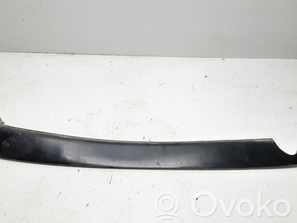 BMW 3 E36 Apatinė bamperio dalis 