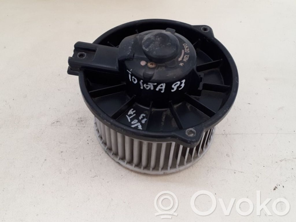 Toyota Corolla E100 Mazā radiatora ventilators 
