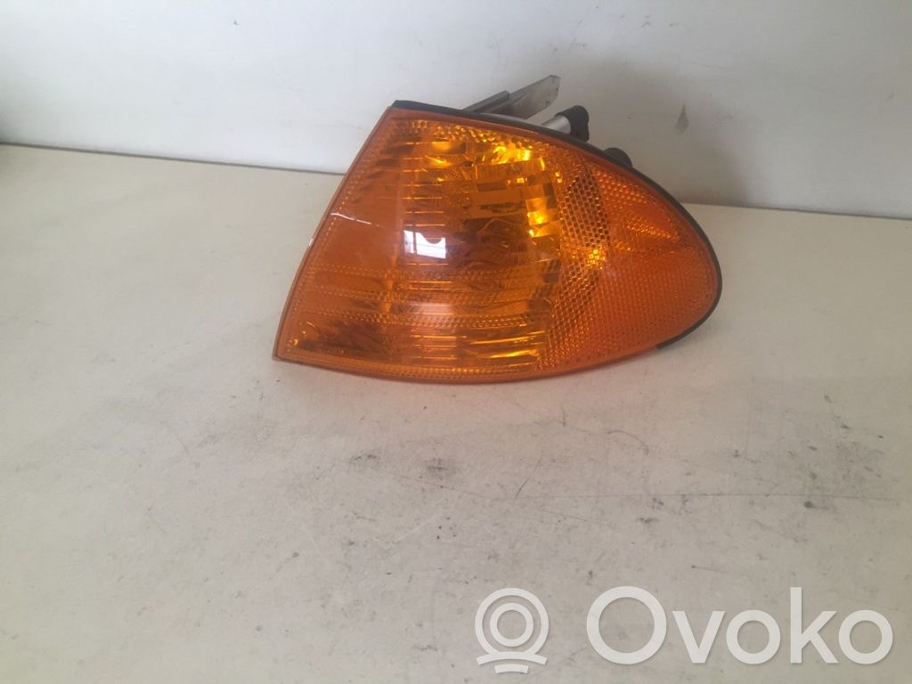 BMW 3 E36 Front indicator light 