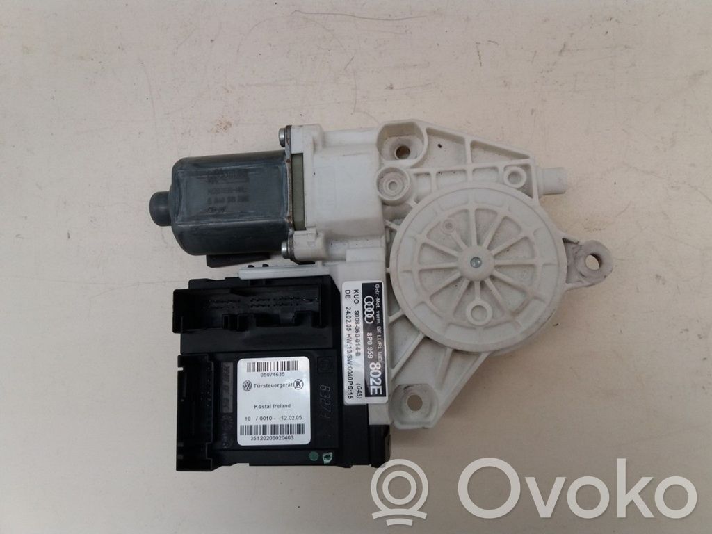 Audi A3 S3 8P Silnik regulatora szyby drzwi przednich 