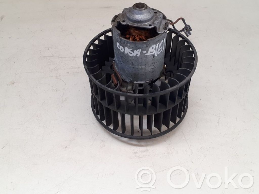 Opel Corsa B Lämmittimen puhallin 