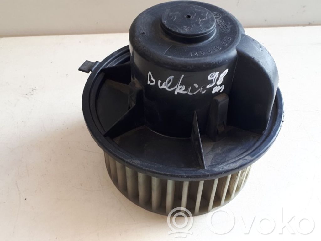 Audi 80 90 B2 Pečiuko ventiliatorius/ putikas 