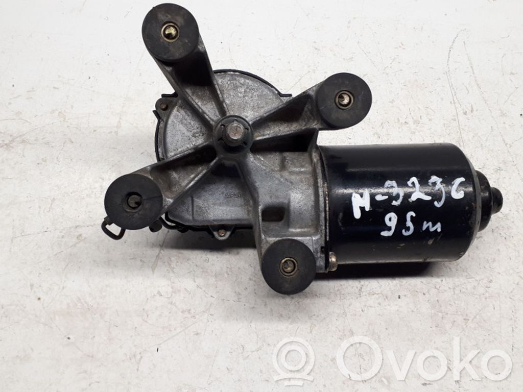 Mazda 323 Wiper motor 
