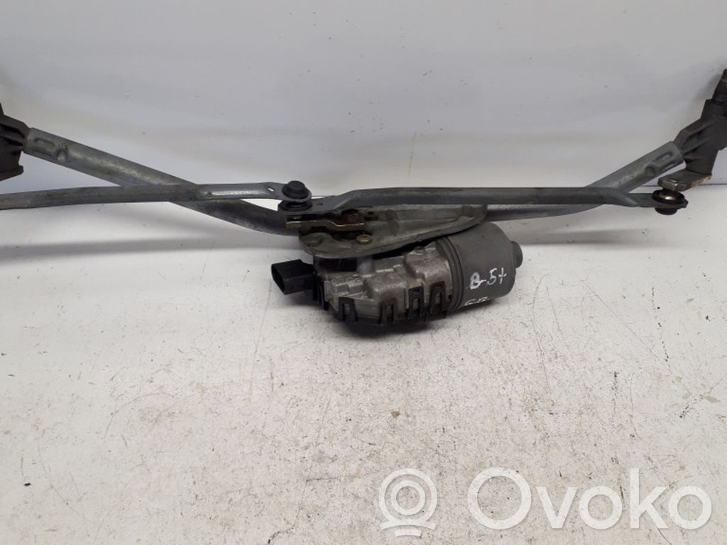 Volkswagen PASSAT B5.5 Mechanizm i silniczek wycieraczek szyby przedniej / czołowej 
