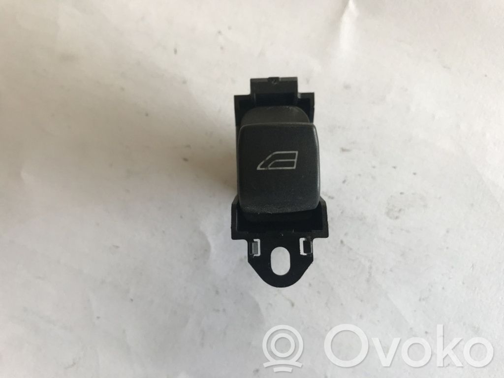 Volvo V50 Electric window control switch 