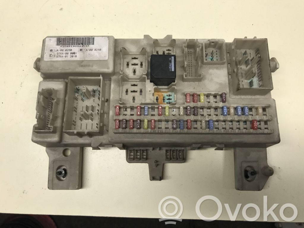 Ford Focus Comfort/convenience module 