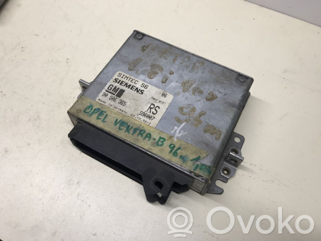 Opel Vectra B Engine control unit/module 