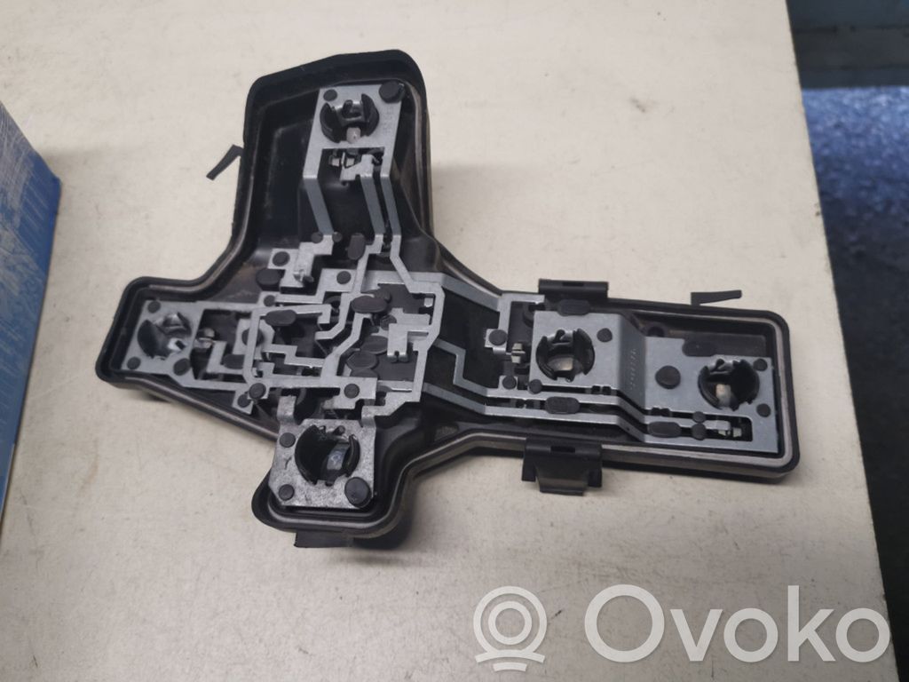 Volkswagen Touran I Element lampy tylnej 