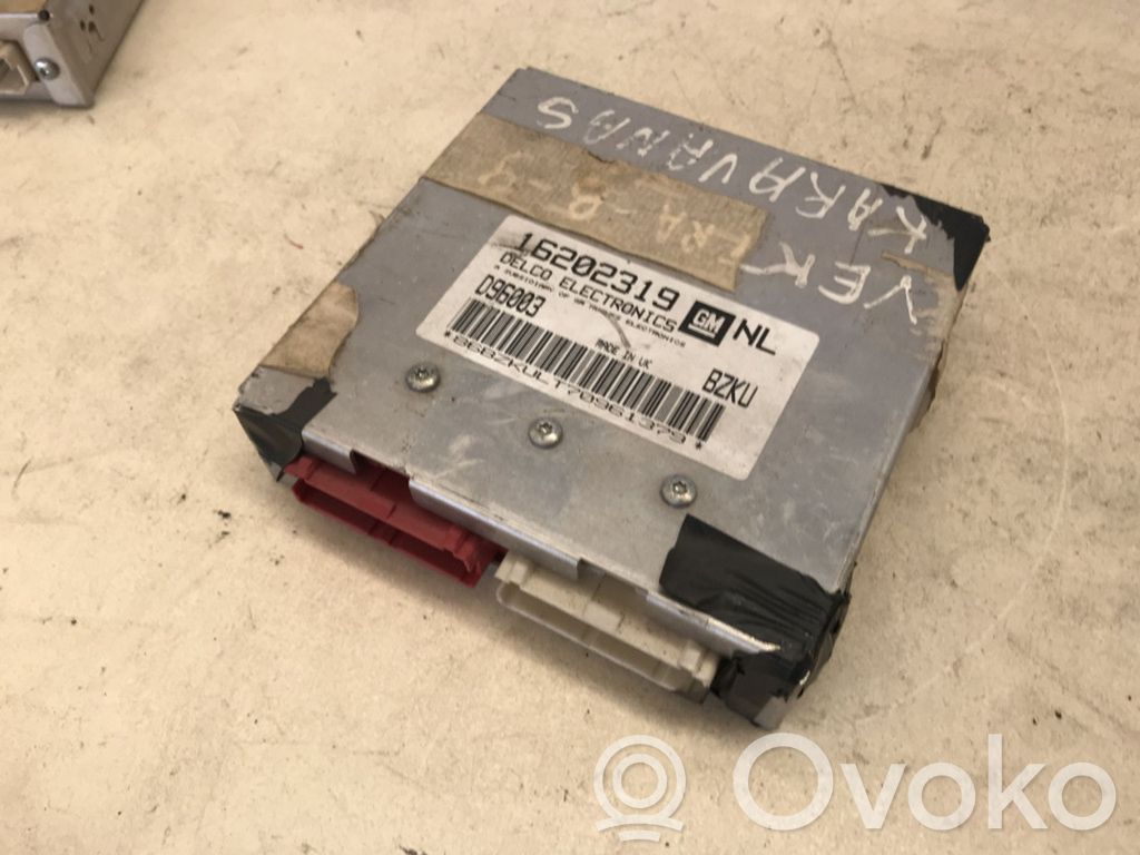 Opel Vectra B Engine control unit/module 