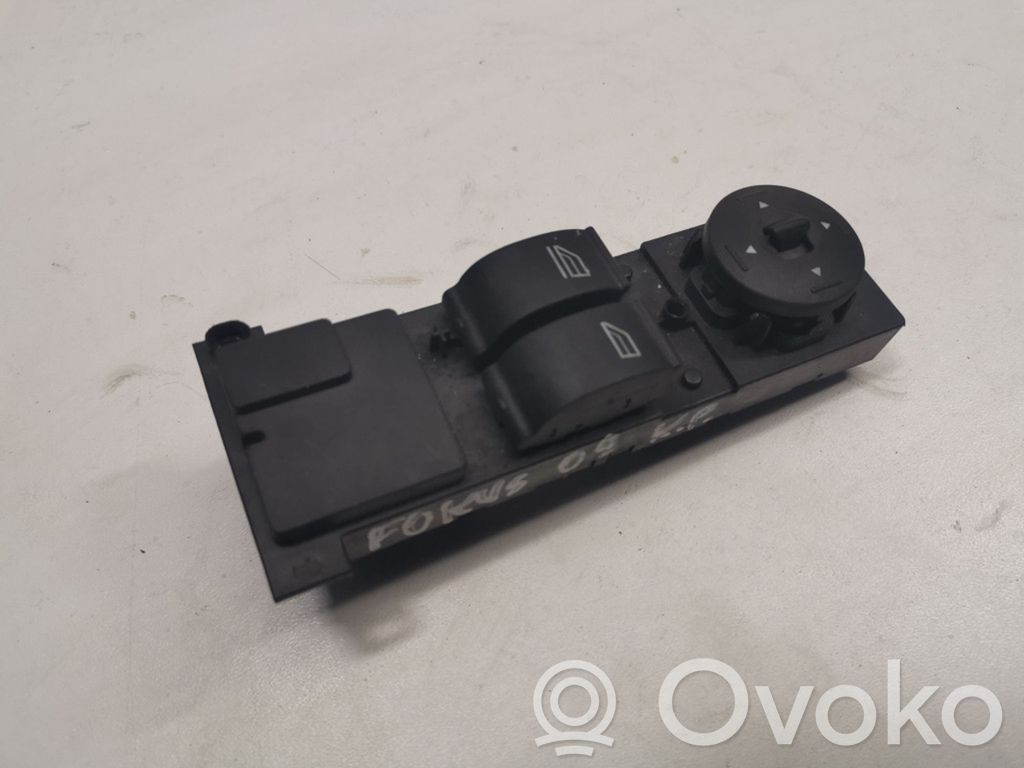 Ford Focus Electric window control switch 