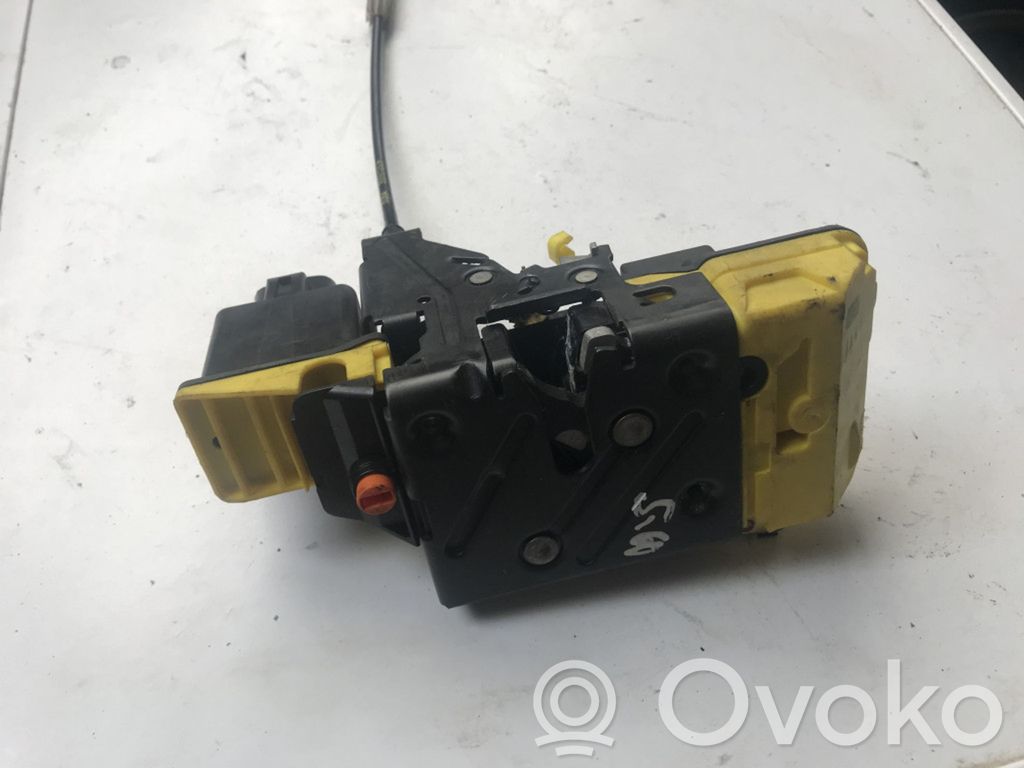 Volvo S60 Priekinė durų spyna 