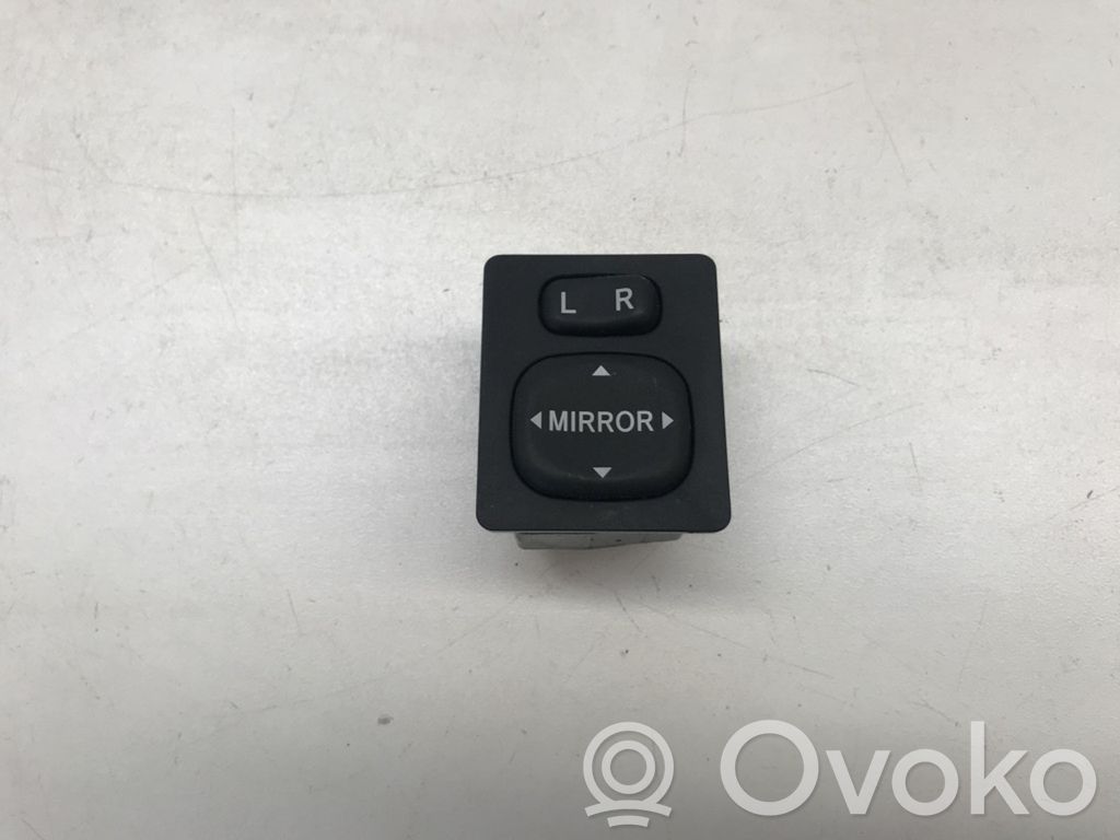 Toyota Yaris Wing mirror switch 