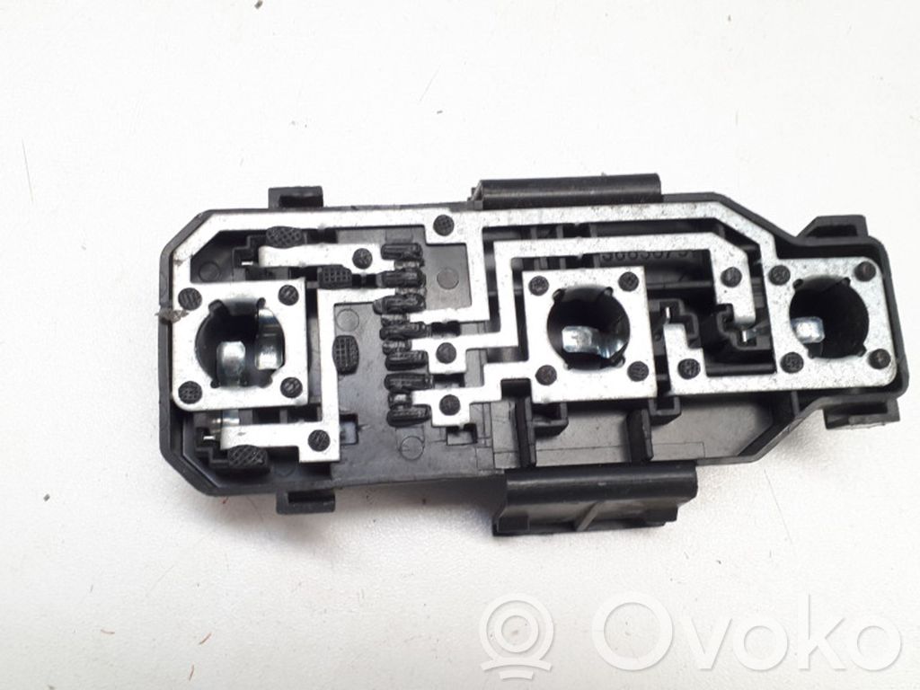 Tail light part   RFBL3158B
