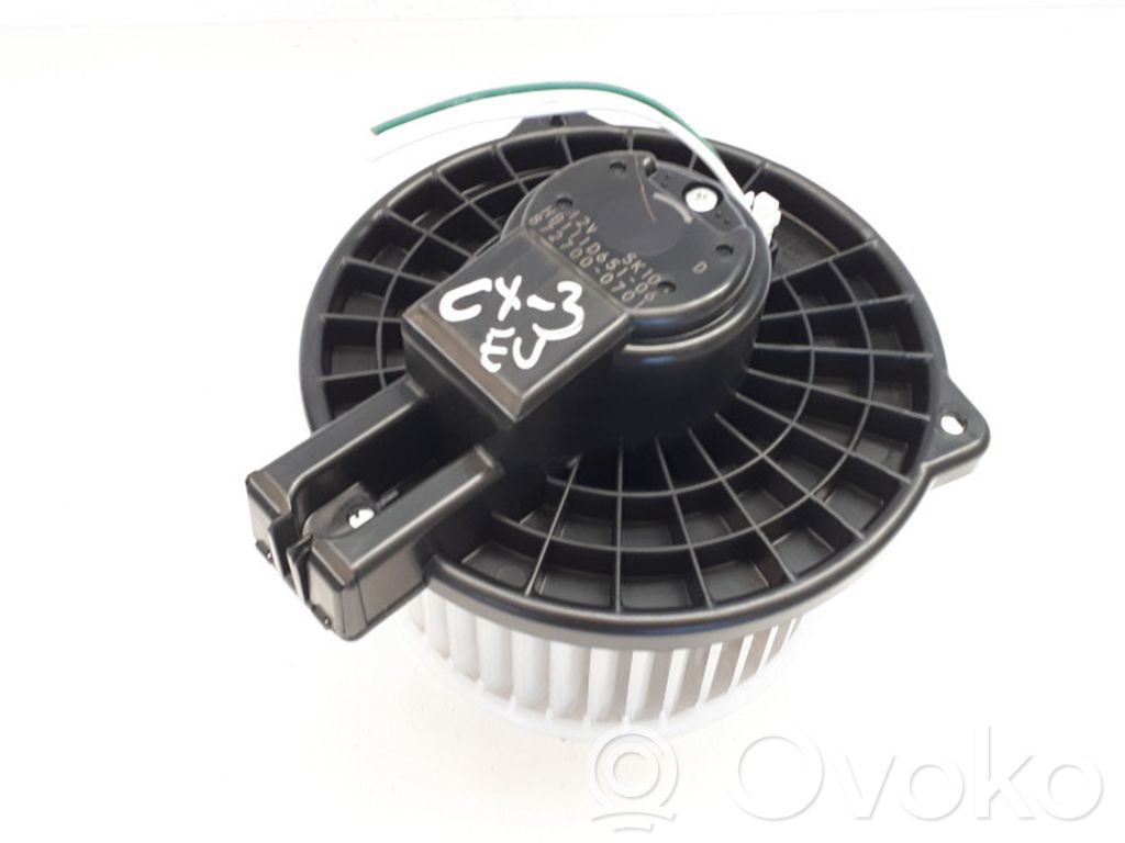 Mazda CX-3 Mazā radiatora ventilators 