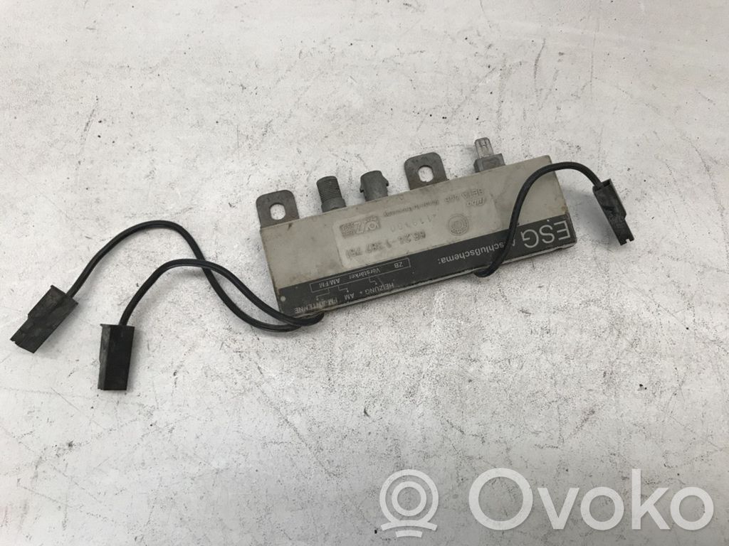 BMW 3 E36 Antenos stiprintuvas 
