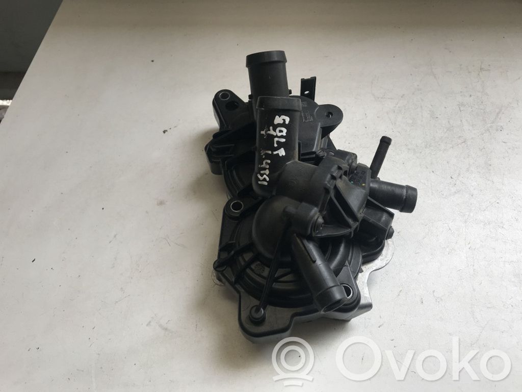 Termostat / Obudowa termostatu   04E121116C,04E121042M,04E121121E,04E109111J,04E121004Q,04E121600AD