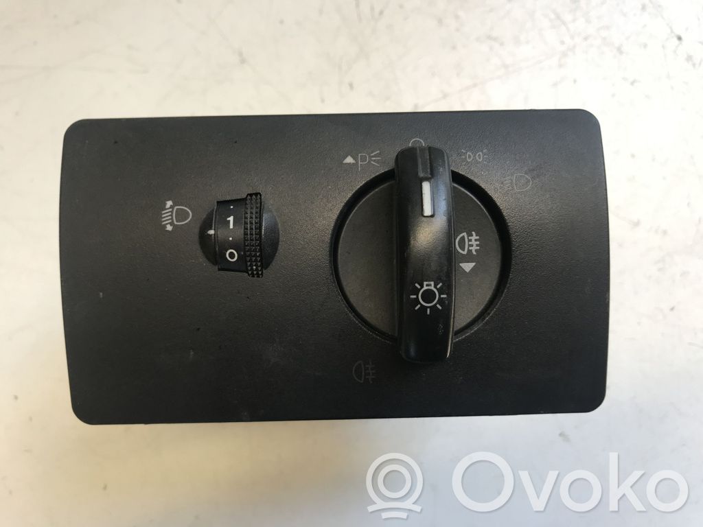 Ford Mondeo Mk III Light switch 