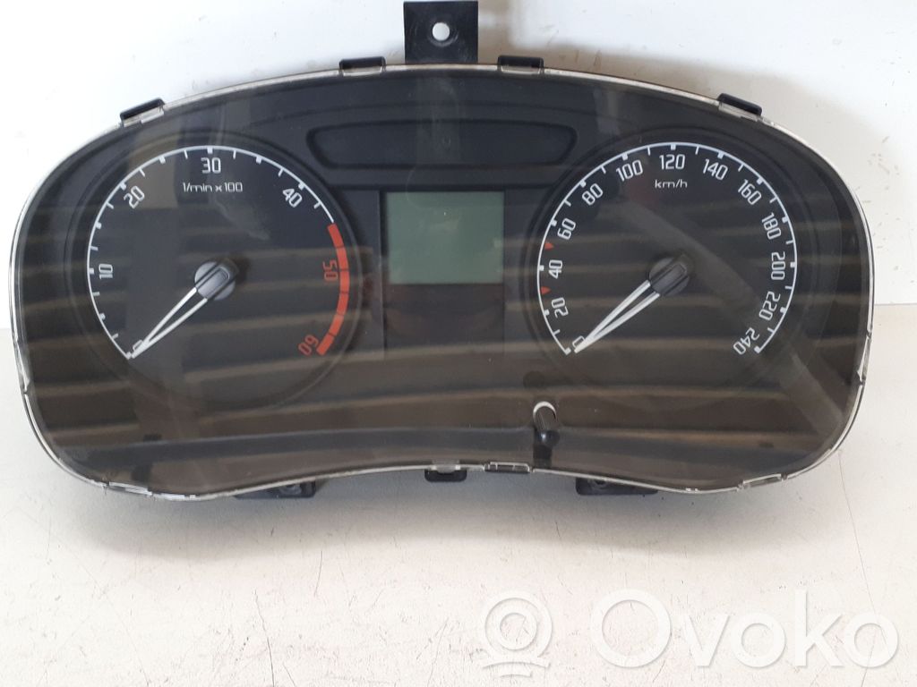 Skoda Praktik (5J8) Licznik / Prędkościomierz 