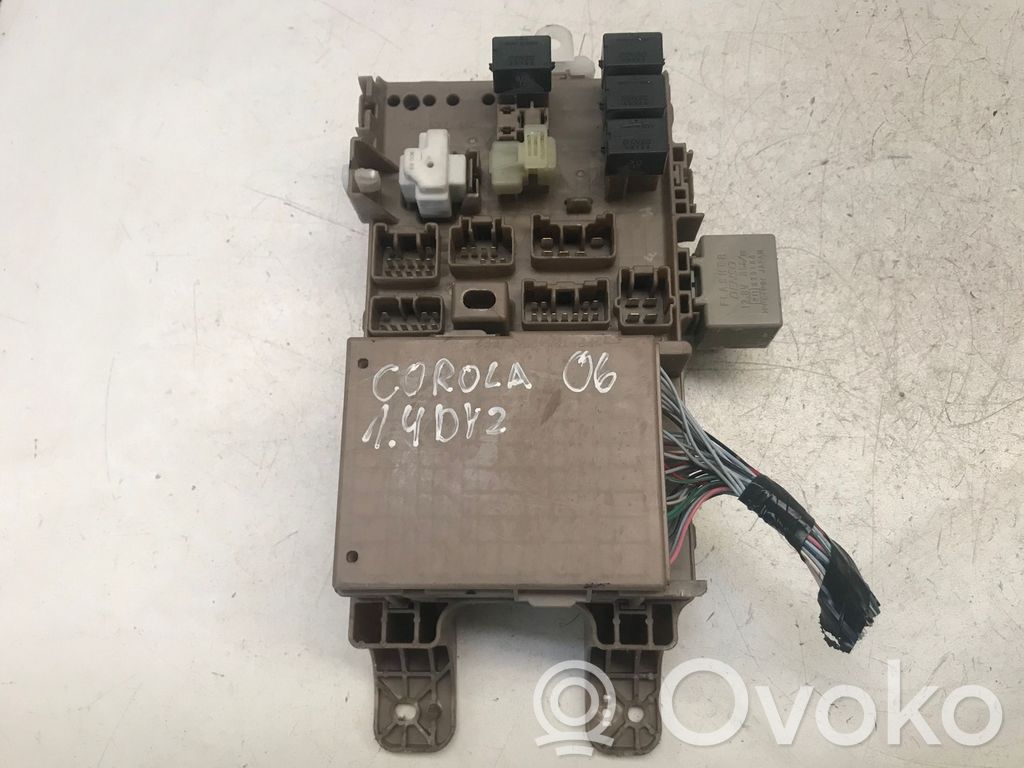 Toyota Corolla E120 E130 Fuse box set 