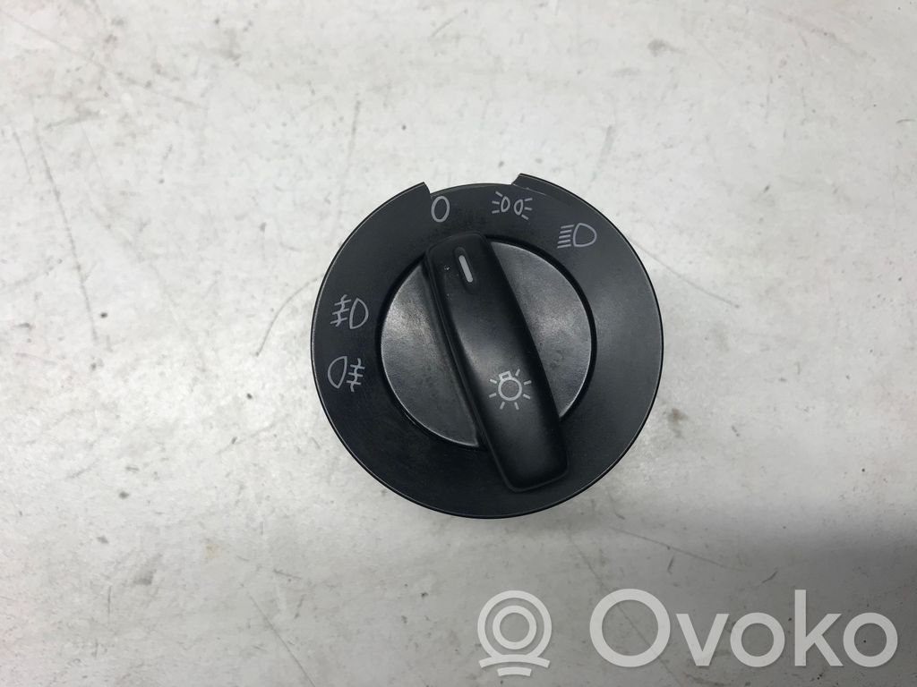 Volkswagen Caddy Light switch 