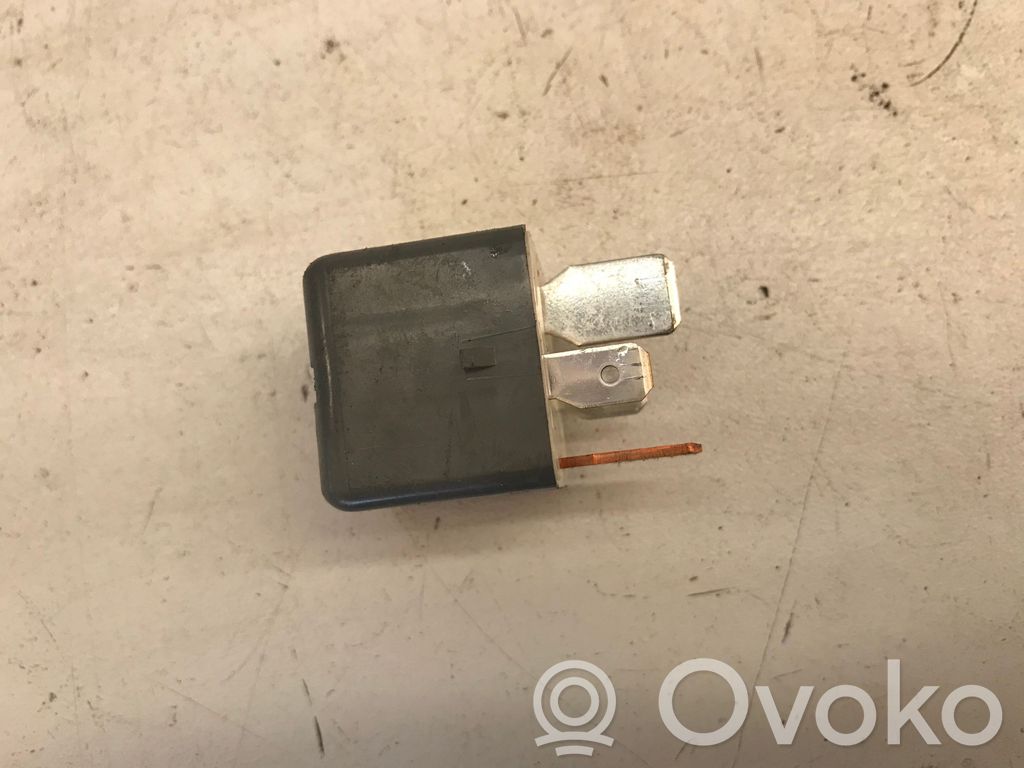 Toyota Corolla Verso AR10 Muu rele 