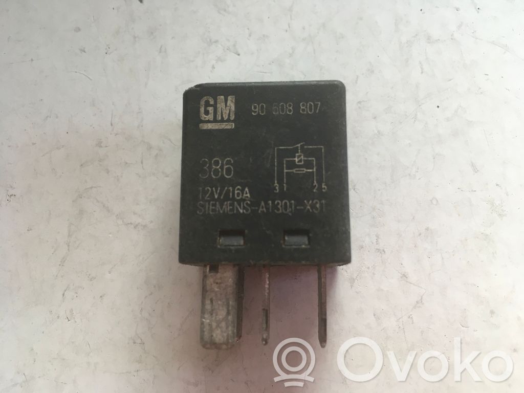 Saab 9-5 Muu rele 
