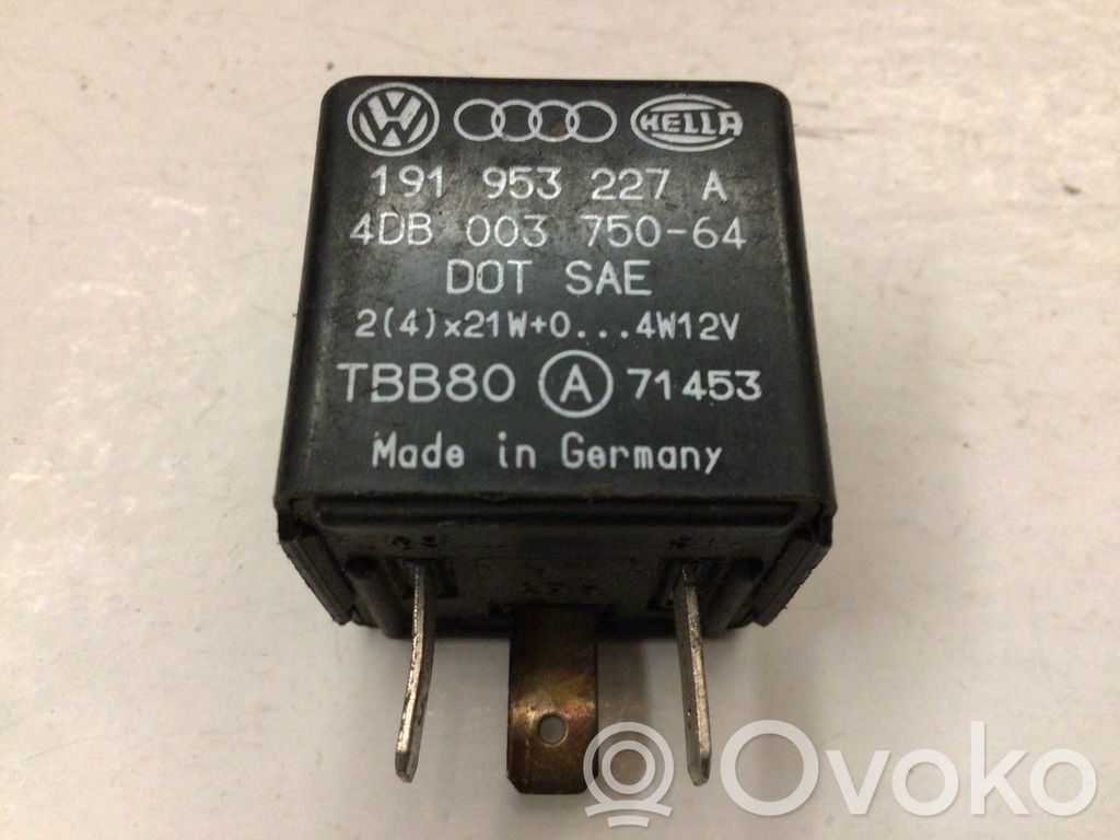Volkswagen PASSAT B3 Relais Warnblinkanlage 