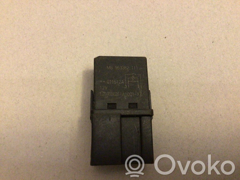 Mitsubishi Carisma Other relay 