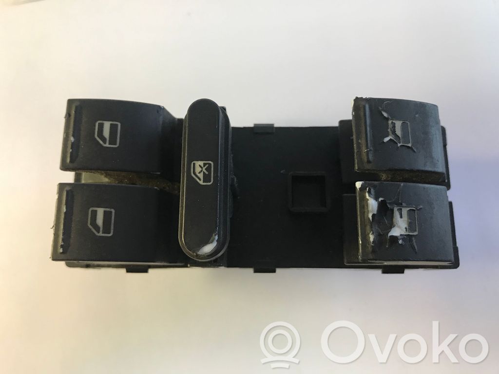 Volkswagen Touran I Electric window control switch 