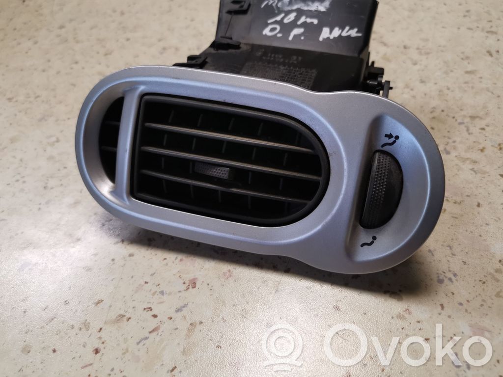 Renault Modus Garniture, panneau de grille d'aération latérale 