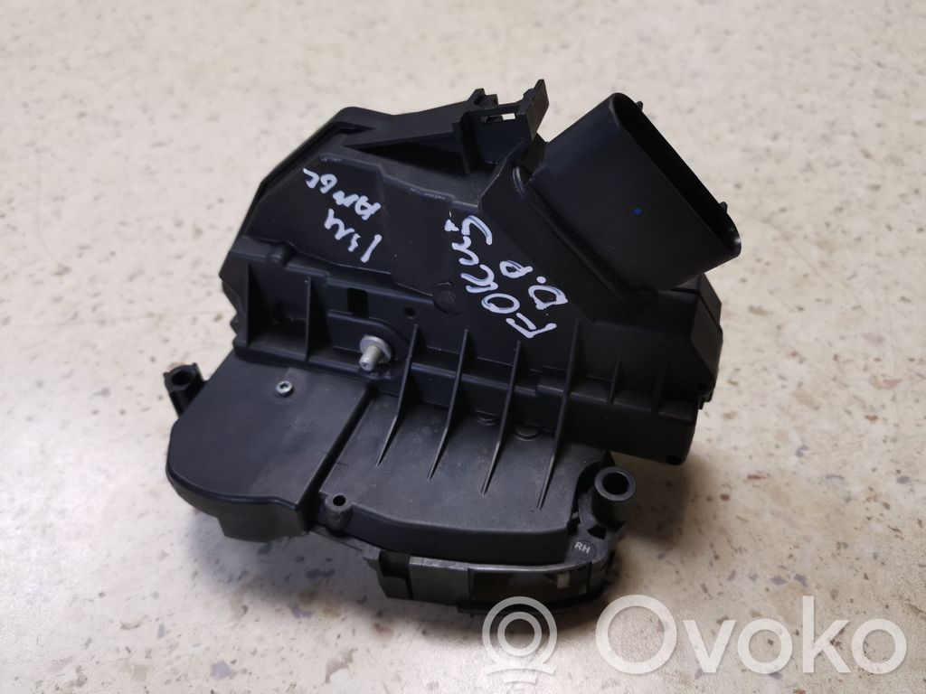 Ford Focus Front door lock 