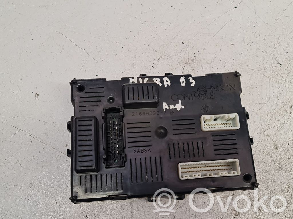 Nissan Micra Komforta modulis 