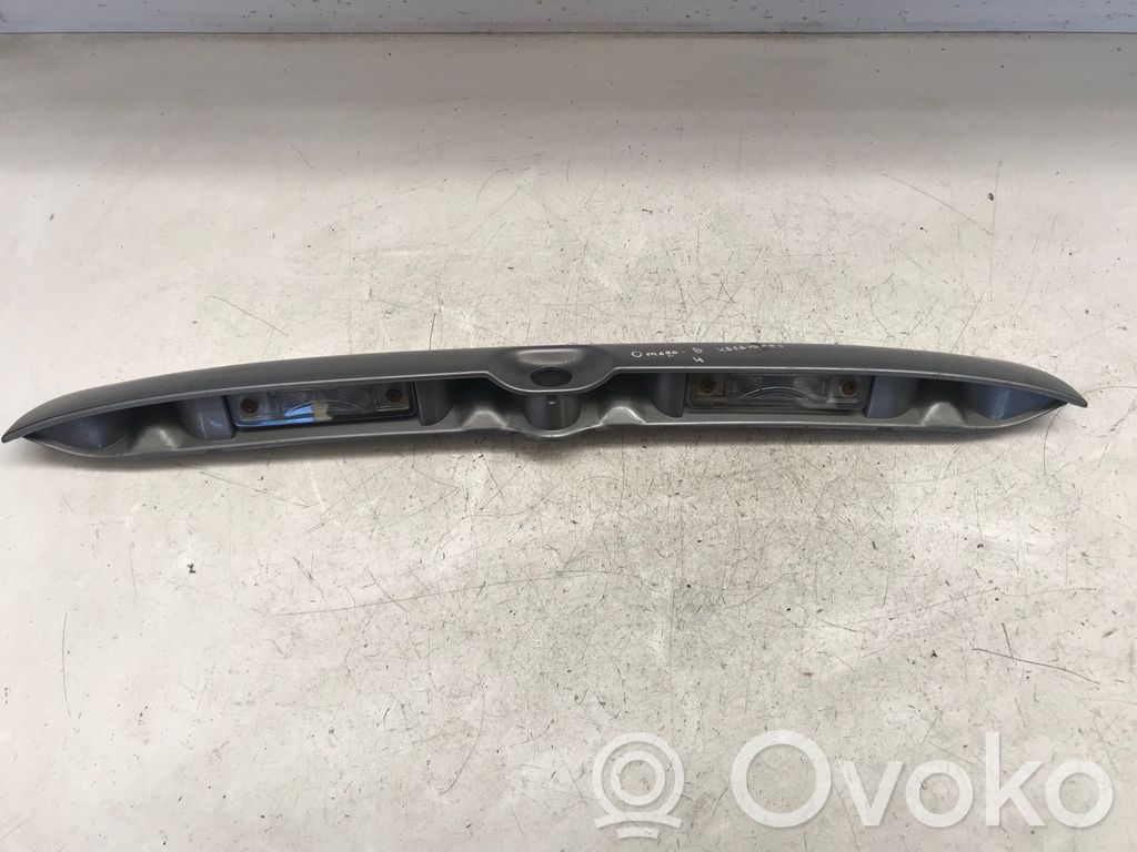 Opel Omega B2 Éclairage de plaque d'immatriculation 