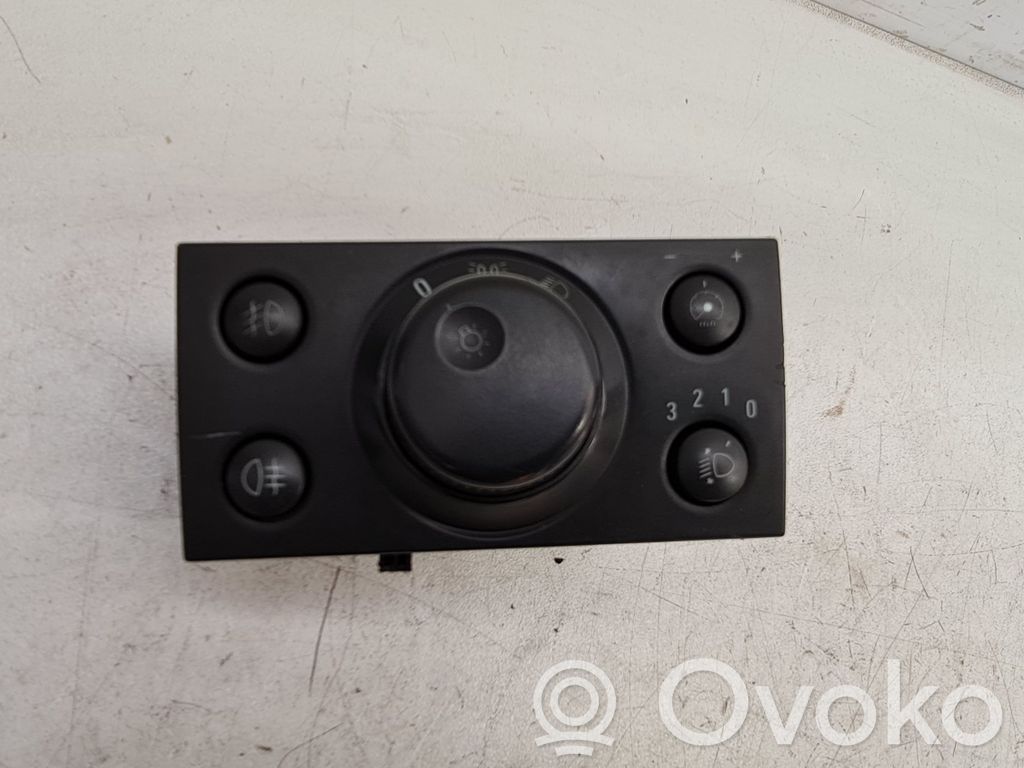 Opel Vectra C Light switch 