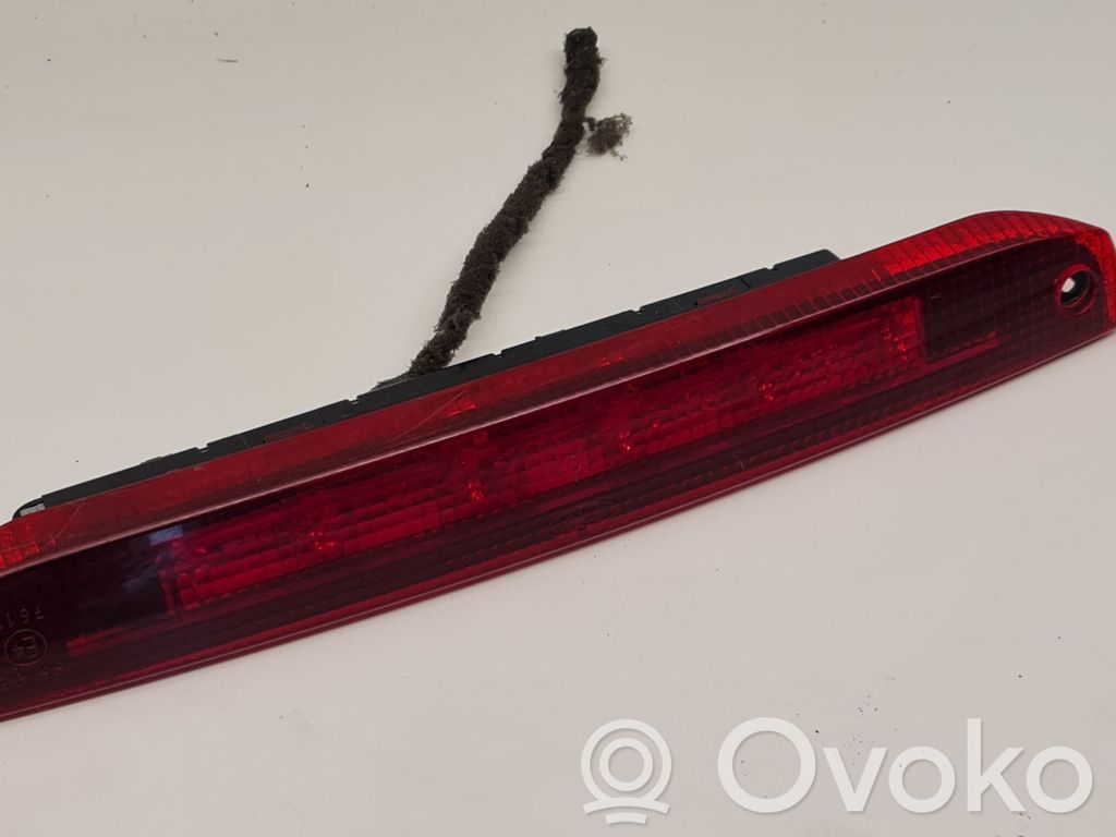 Ford Focus Third/center stoplight 