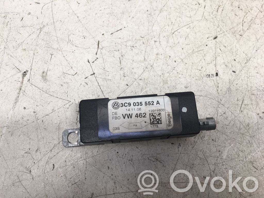 Volkswagen PASSAT B6 Amplificador de antena aérea 